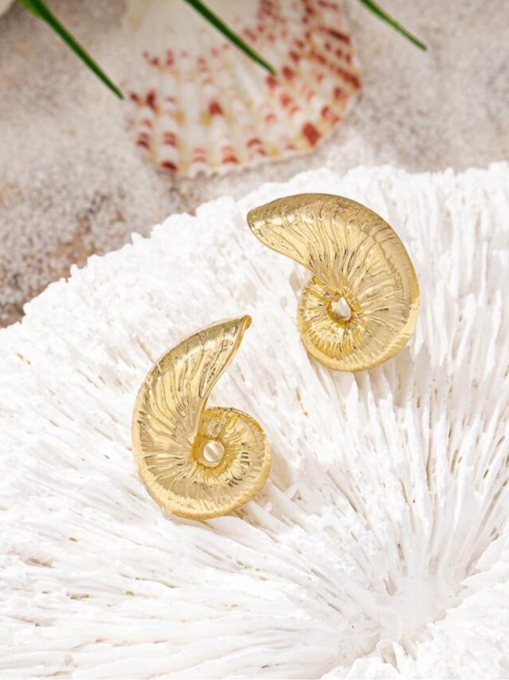 Gold Nautilus Shell Stud Earrings R710